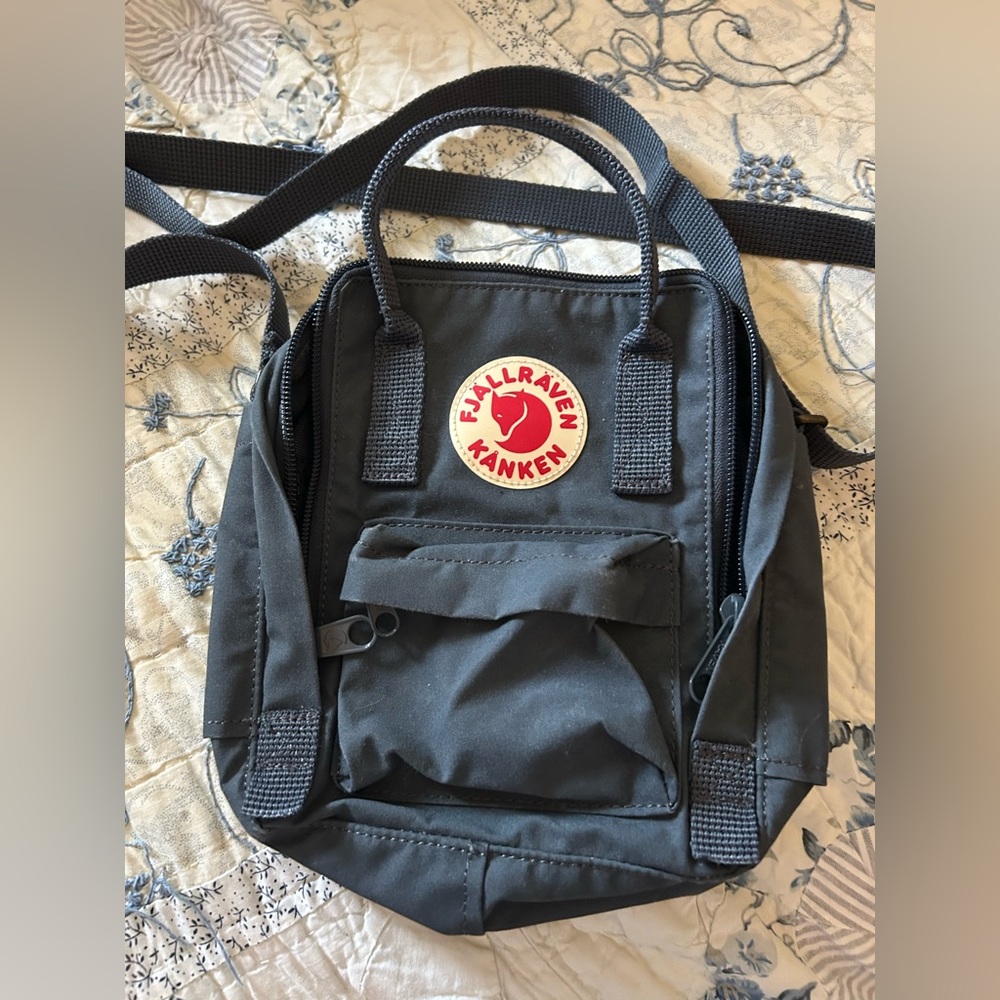 Fjallraven kanken small crossbody